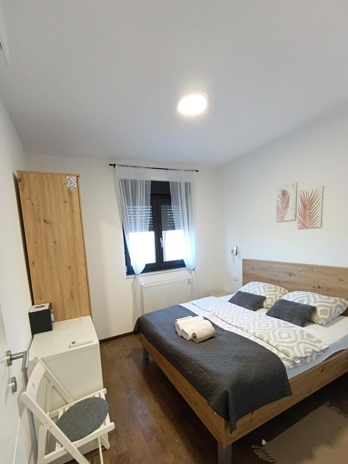 Kraljeva Hiza - Apartmani I Sobe Kralj Sveti Martin Na Muri Room photo